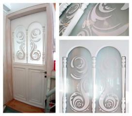 joyfer decoracion puerta decorada con vinilo blanco
